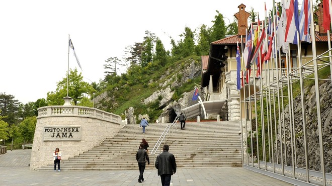 Oderuške cene: slovenski naravni turistični biser že praktično nedostopen Slovencem (foto: Žiga Živulović Jr./Bobo)