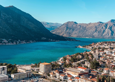 Priljubljena turistična država nad previsoke trgovske marže: cene bodo nižje za več kot tisoč izdelkov