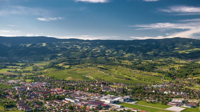 Tegobe slovenskih občin: slabe avtobusne povezave, preobremenjene ceste, manjkajoči avtobusi, a železnice vseeno ne bo (foto: Občina Slovenske Konjice)