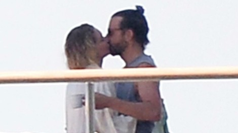 Bradley Cooper Gigi Hadid jahta Sardinija