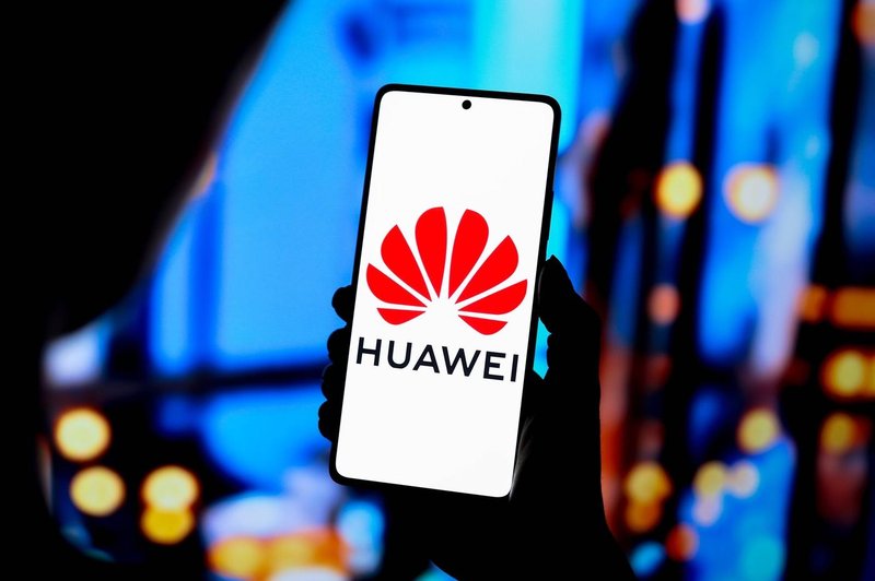 Le nekaj ur po Applovi konferenci bo Huawei udaril z revolucionarnim razkritjem – telefon, kot ga še nismo videli (foto: Profimedia)