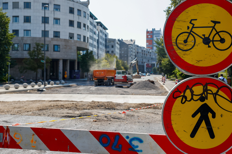 Vozniki, pozor! V Ljubljani bo za ves promet zaprta prometna cesta (in to ne bo edina zapora) (foto: Borut Živulovič/Bobo)