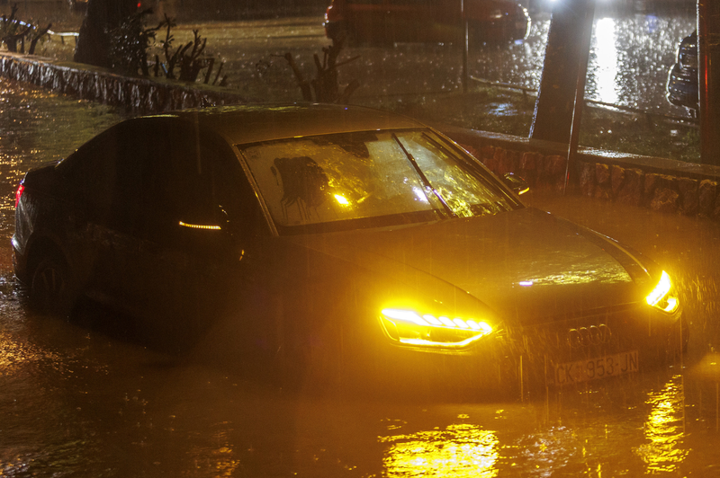 Lahko Slovenijo v naslednjih dneh prizadenejo nove poplave? Nekateri vremenski modeli nakazujejo ... (foto: Nel Pavletic/Pixsell/Bobo)