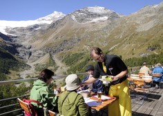 Domačini zgroženi nad vedenjem turistov: "To nespoštovanje je neverjetno"