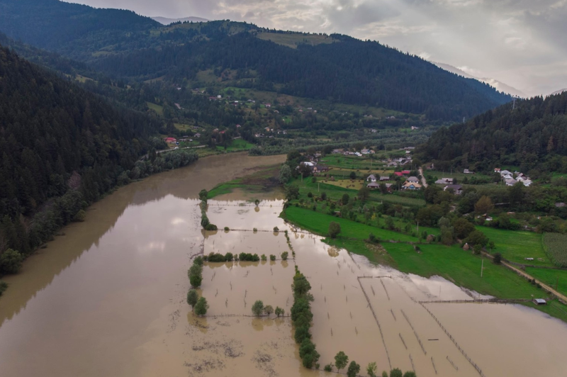 Grozljive posledice močnega deževja: v poplavah umrle najmanj štiri osebe (VIDEO) (foto: Profimedia)