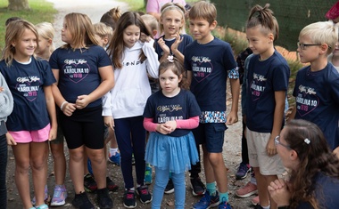 "Želim si, da bi Karolina lahko živela in da bi lahko obiskovala našo šolo," je povedala ena od učenk.