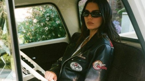 Kendall Jenner samozavest avtomobil