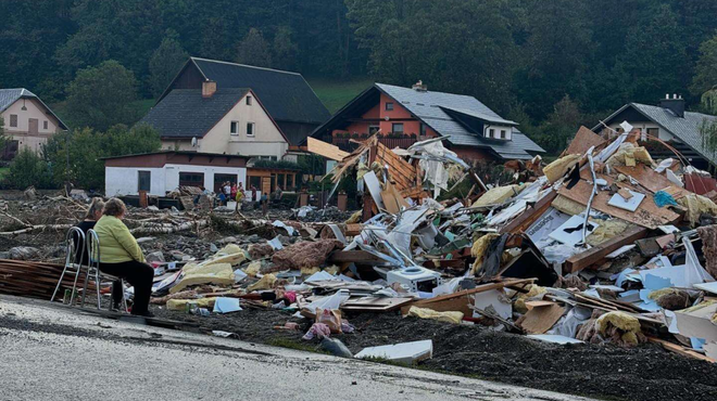 Ko človek ostane brez besed: to niso posledice vojne, to je opustošenje, ki ga je za sabo pustila voda (FOTO) (foto: Bralec)