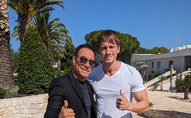 Jean-Claud Van Damme in Andrei Lenart na snemanju filma v italijanskem Bariju.