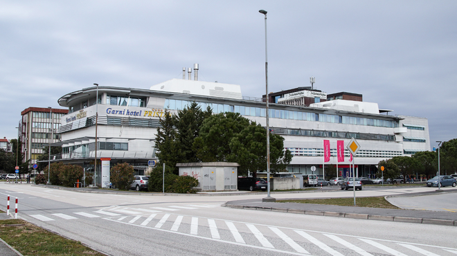 Se z nakupom objekta za študentski dom na Primorskem ponavlja zgodba z Litijske? Ministrstvo in univerza zavračata očitke (foto: Tomaž Primožič/FPA/BOBO)