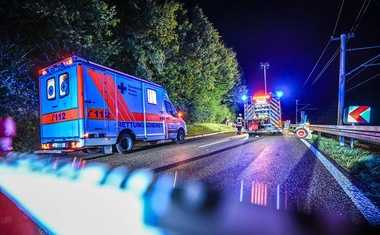 Četrtek zvečer zaznamovala nepredstavljiva tragedija: v čelnem trčenju življenje izgubila dečka