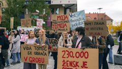 protest splav Maribor