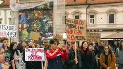 protest splav Maribor