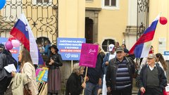 protest splav Maribor