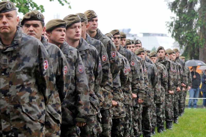 Slovenska vojska potrdila: Romi so pretepli skupino vojakov (foto: Bor Slana/Bobo)