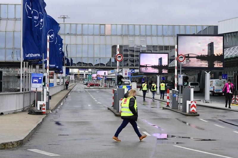 Lastnik svoje vozilo pustil na letališkem parkirišču, ob vrnitvi pa je sledil velik šok (foto: Profimedia)