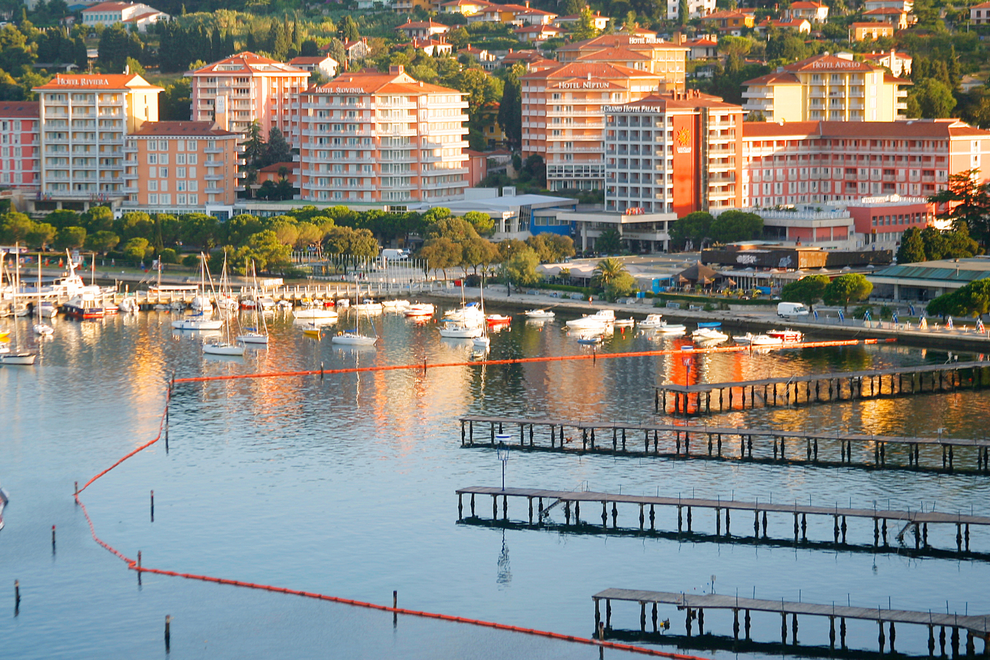 Portorož kempinski burek obala morje