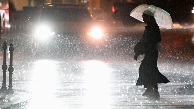 Gasilci ponoči niso spali: močne padavine grenijo življenja Slovencem, vremenoslovci pa svarijo, da ... (foto: Žiga Živulović jr./BOBO)