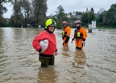 Po Sloveniji številne odkrite in poplavljene hiše – gasilci so spet imeli veliko dela: kdaj se bo vreme umirilo? (FOTO in VIDEO)