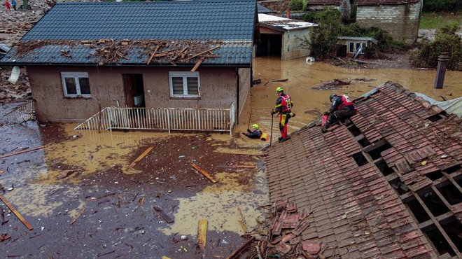 Po uničujočih poplavah v Bosni in Hercegovini bo Slovenija priskočila na pomoč (foto: Profimedia)