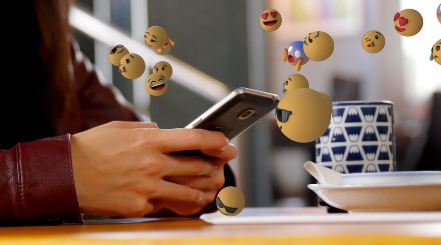 Ste tudi vi takšni? Te emojije naj bi prevečkrat uporabljali (foto: Profimedia)