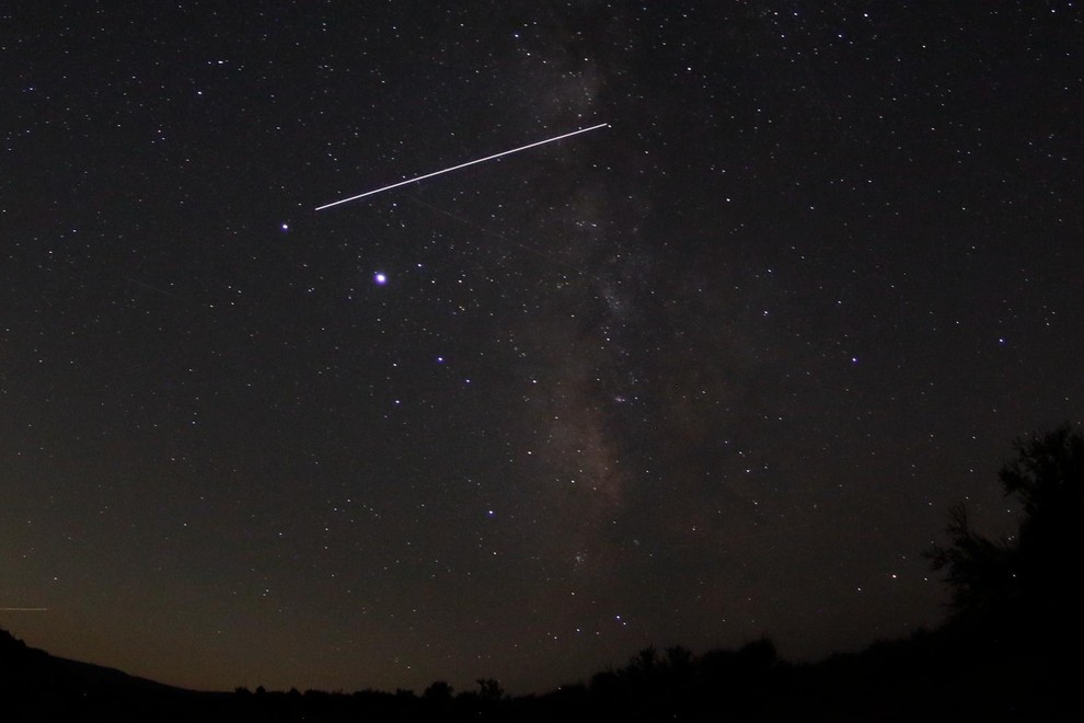 utrinek meteor roj zvezde Drakonidi