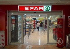 Spar s trgovskih polic umaknil živilo, ki velja za zelo zdravo