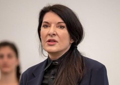 Marina Abramović znova v središču pozornosti, njena nova razstava je pritegnila množico ljudi