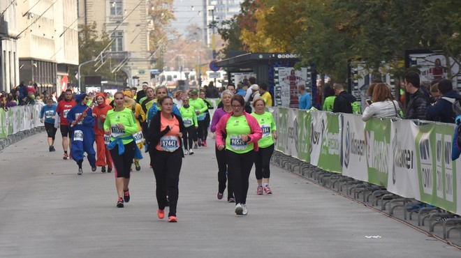 Ljubljano bodo konec tedna zavzeli tekači: preverite, kje bodo zaprte ceste (foto: Bobo)