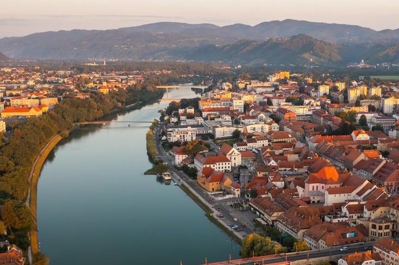 Tujci se mu ne morejo upreti: slovensko mesto, označeno za najlepšo jesensko destinacijo v Evropi (foto: Profimedia)