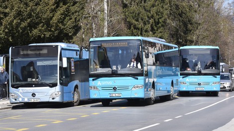 avtobusi, arriiva, javni potniški promet