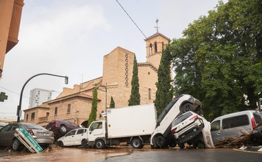 Poplave v Španiji: na družbenih omrežjih se širijo lažne in zavajajoče informacije