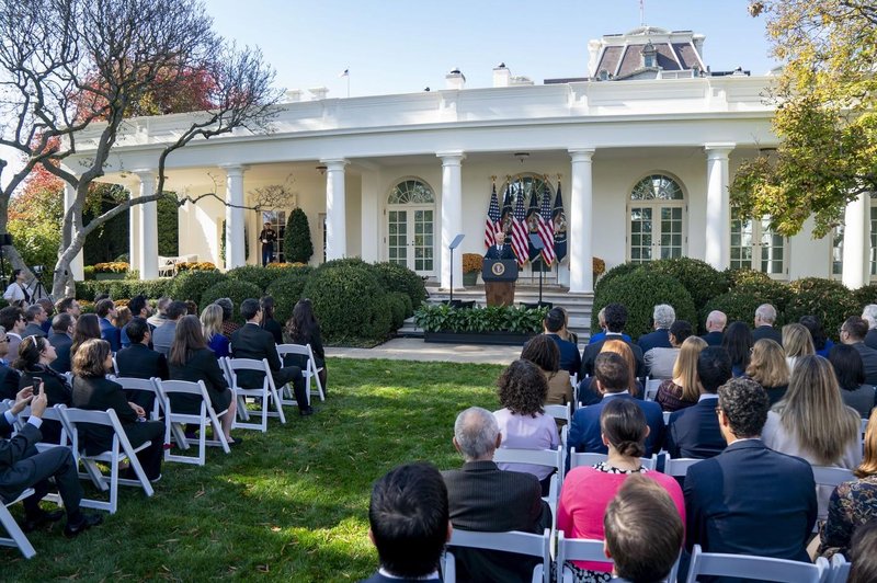 Trump postavil prvo žensko v vlogo vodje kabineta: poglejte, kaj si o njej misli (presenetilo vas bo) (foto: Profimedia)