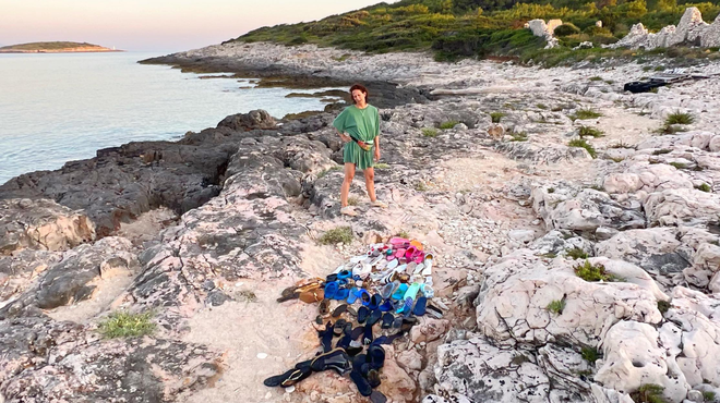 Slovenka odšla na morje in z družino očistila obalo: njena imenitna zgodba prejela odmevno nagrado (VIDEO) (foto: Instagram)