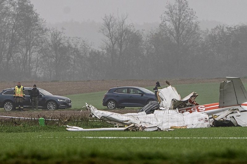 Tragedija v Prekmurju: letalo ni imelo črne skrinjice, vzrok nesreče še ni znan (foto: Sobotainfo/F.A./Bobo)