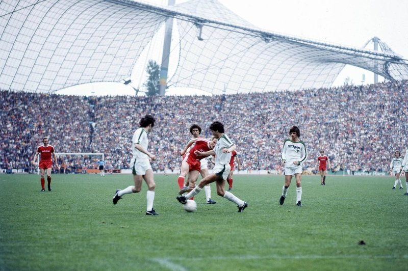 Umrl legendarni nogometaš, ki je s svojim klubom trikrat zaporedoma postal državni prvak (foto: Profimedia)