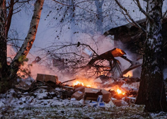 Tragedija: tovorno letalo DHL strmoglavilo na hišo, najmanj en mrtev in trije poškodovani