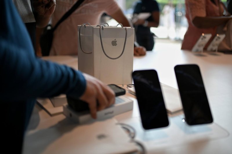 Govorice o najtanjšem Applovem telefonu iPhone 17 Air dobile nov zagon – kdaj in kaj si lahko obetamo (foto: Profimedia)