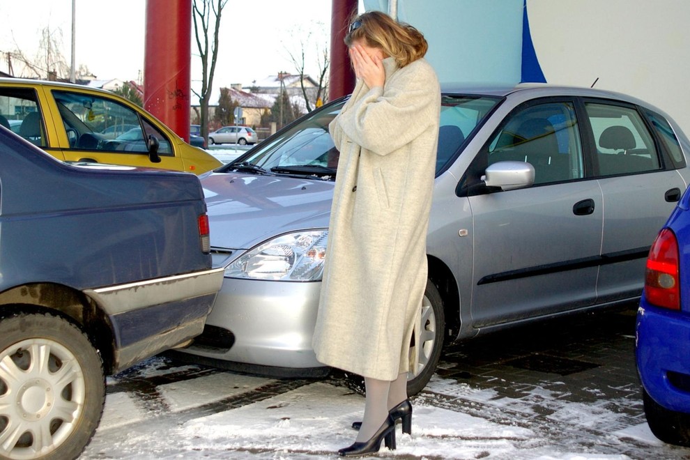 promet nesreča avtomobil žalost stres