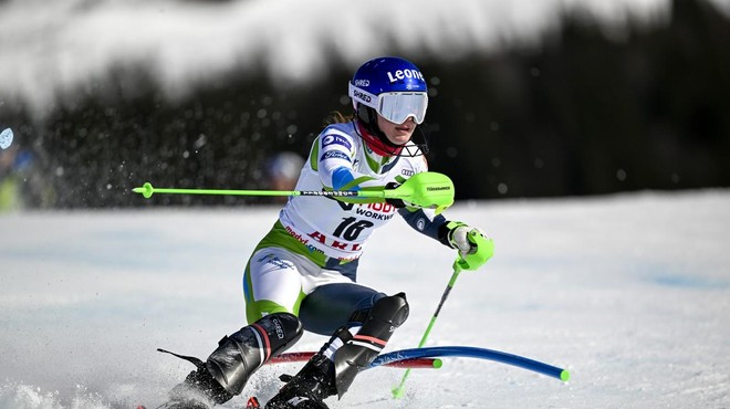 Slovenka Andreja Slokar se je odlično znašla v finalu za svetovni pokal alpskih smučark (foto: Profimedia)