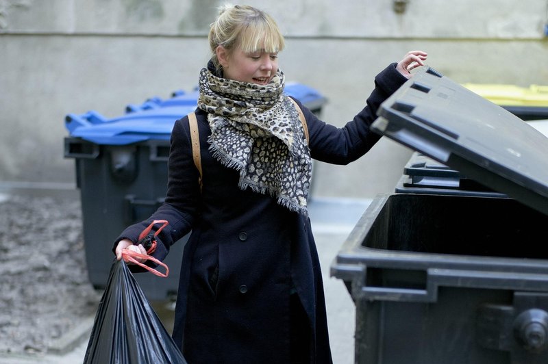 Šokantno odkritje v smetnjaku na ekološkem otoku na Gorenjskem (foto: Profimedia)