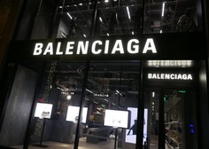 Balenciaga predstavila "čevlje, ki jih ni" za 430 evrov in ljudje so prepričani, da se norčujejo