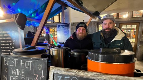 Ljubljana bozicni sejem Loo-blah-nah Tilen Blatnik Seba Svetic