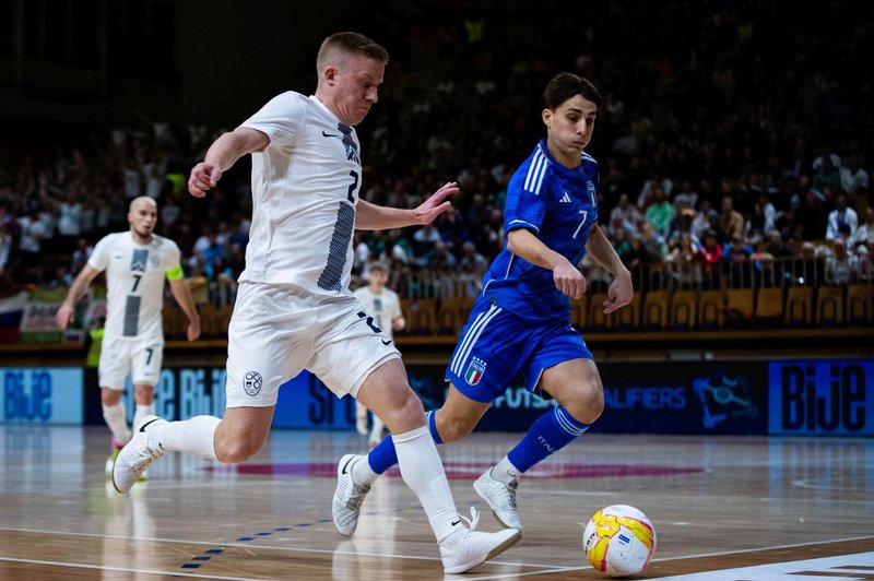 Slovenska reprezentanca v futsalu pred ključno tekmo z Madžarsko (foto: Nzs)