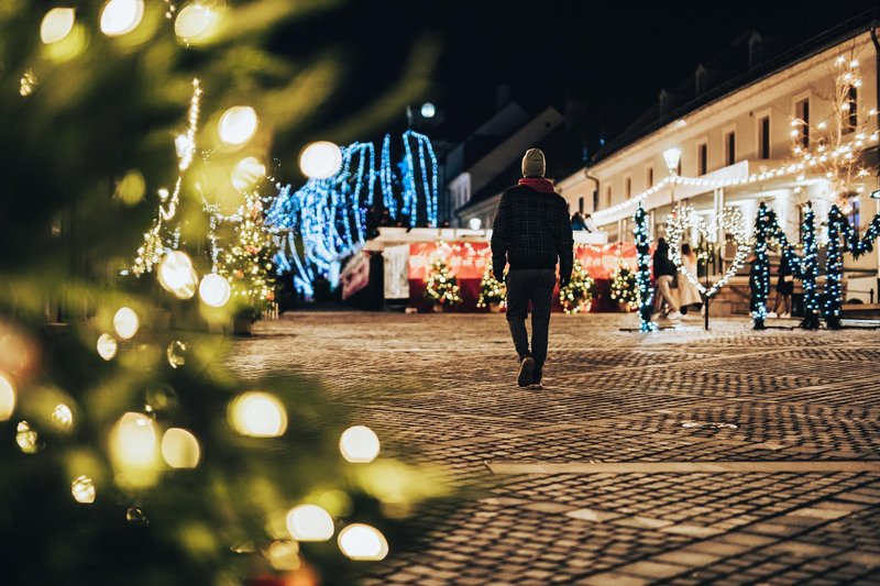 Novo mesto prazniki okrasitev lučke