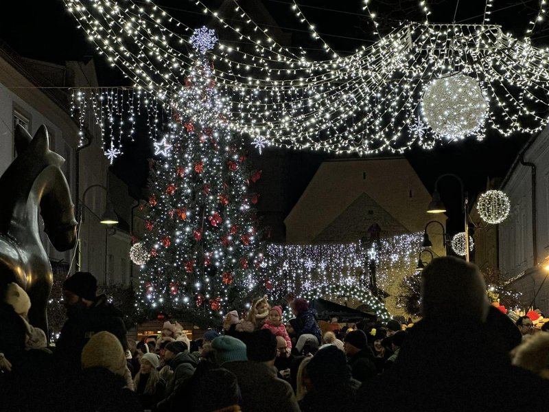 Slovenj Gradec prazniki lučke okrasitev