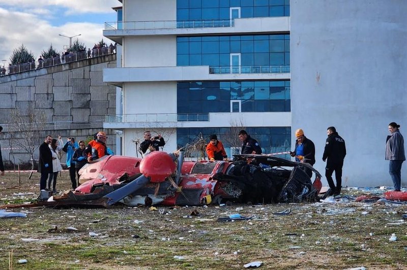 Reševalni helikopter vzletel s strehe bolnišnice, ko je prišlo do nepredstavljive tragedije (umrle štiri osebe) (foto: Profimedia)