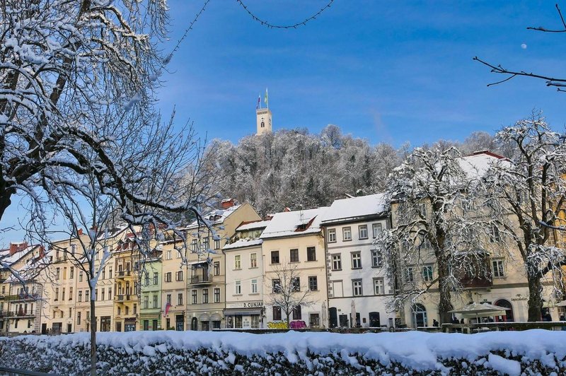 Vremenoslovci napovedali, kje in kdaj bo sneženje najobilnejše: izdanih več opozoril! (foto: Profimedia)