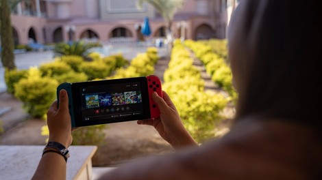 Kdaj in koliko – vse, kar je znanega o težko pričakujoči igralni konzoli Nintendo Switch 2