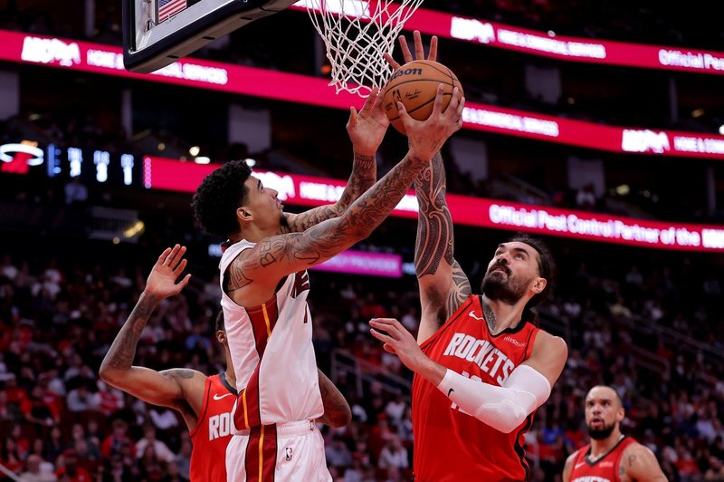 Miami zmagovito v gosteh: Heat premagali Houston v tesnem obračunu (foto: Profimedia)